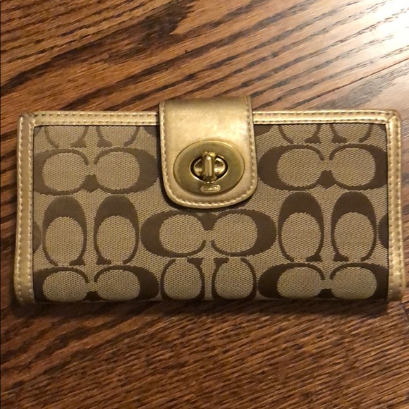 Coach wallet - Picture 1 of 2